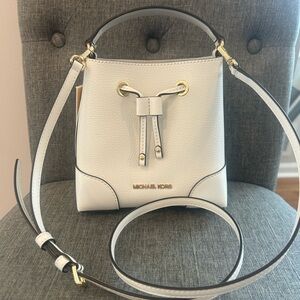 Michael Kors White Leather Drawstring Crossbody Bucket Bag